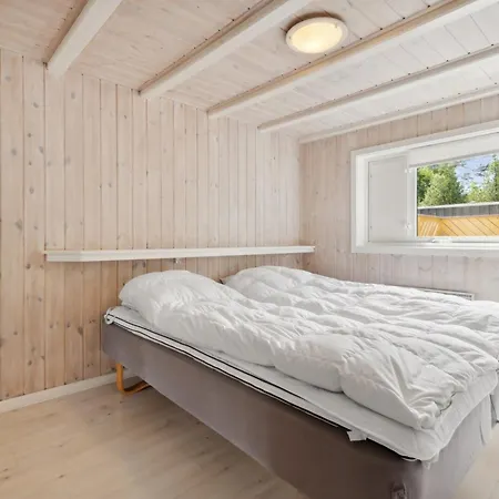 Anly - 250m From The Sea By Interhome